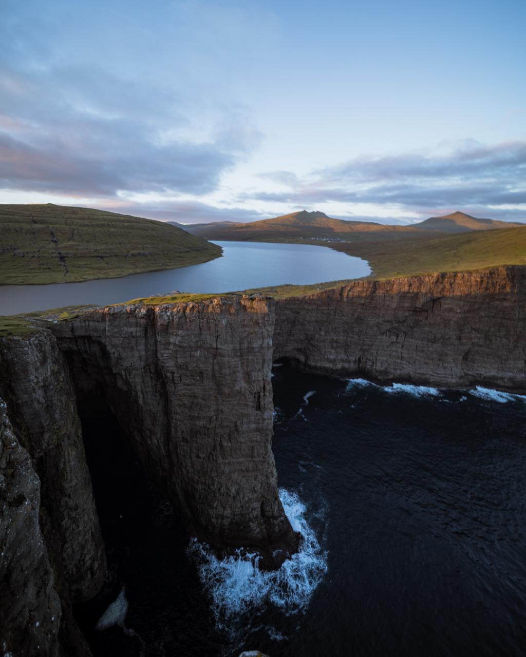 Trælanípa and Leitisvatn