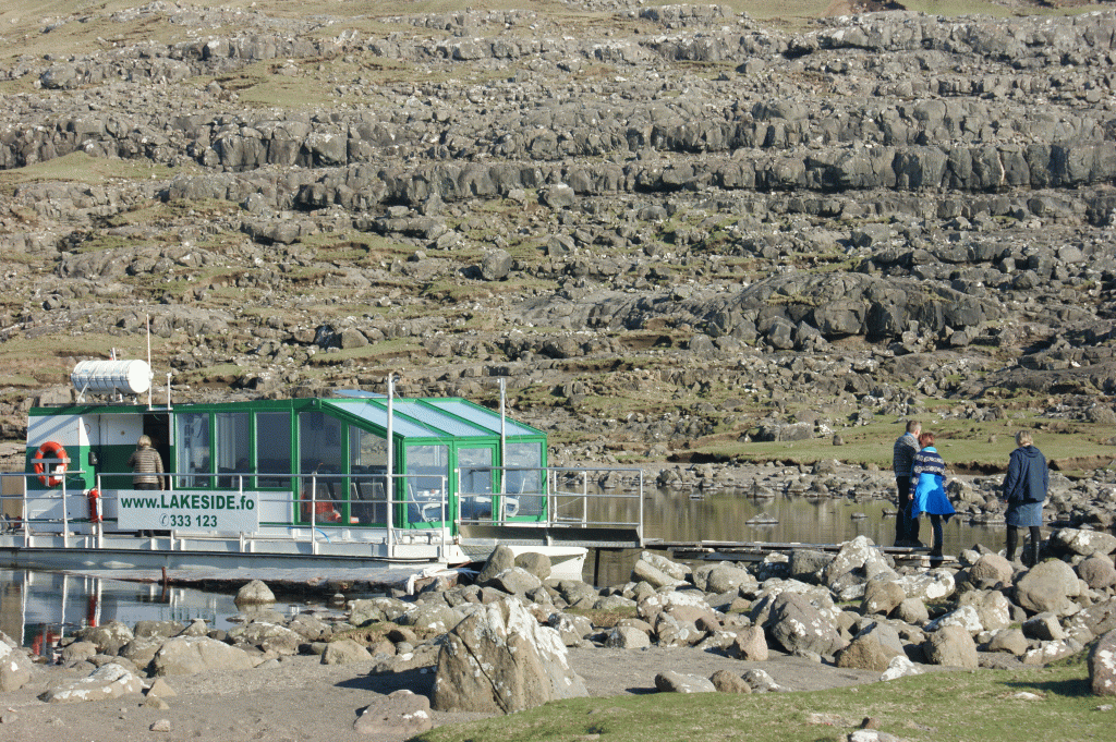 Lakeside, Lake Sørvágsvatn/Leitisvatn