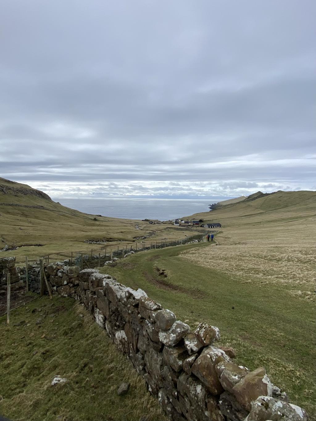 Mykines. Ávegis niðan móti grótvalaportrinum
Mynd Sóley Kerlok