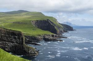 Ferry to Mykines